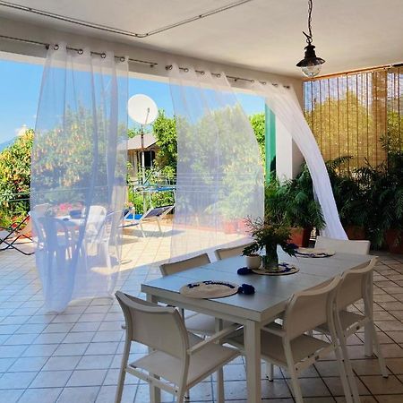 Апартаменты La Terrazza Вико-Экуенсе Экстерьер фото