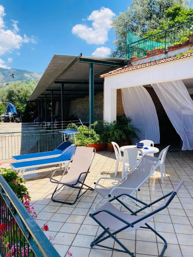 Апартаменты La Terrazza Вико-Экуенсе Экстерьер фото